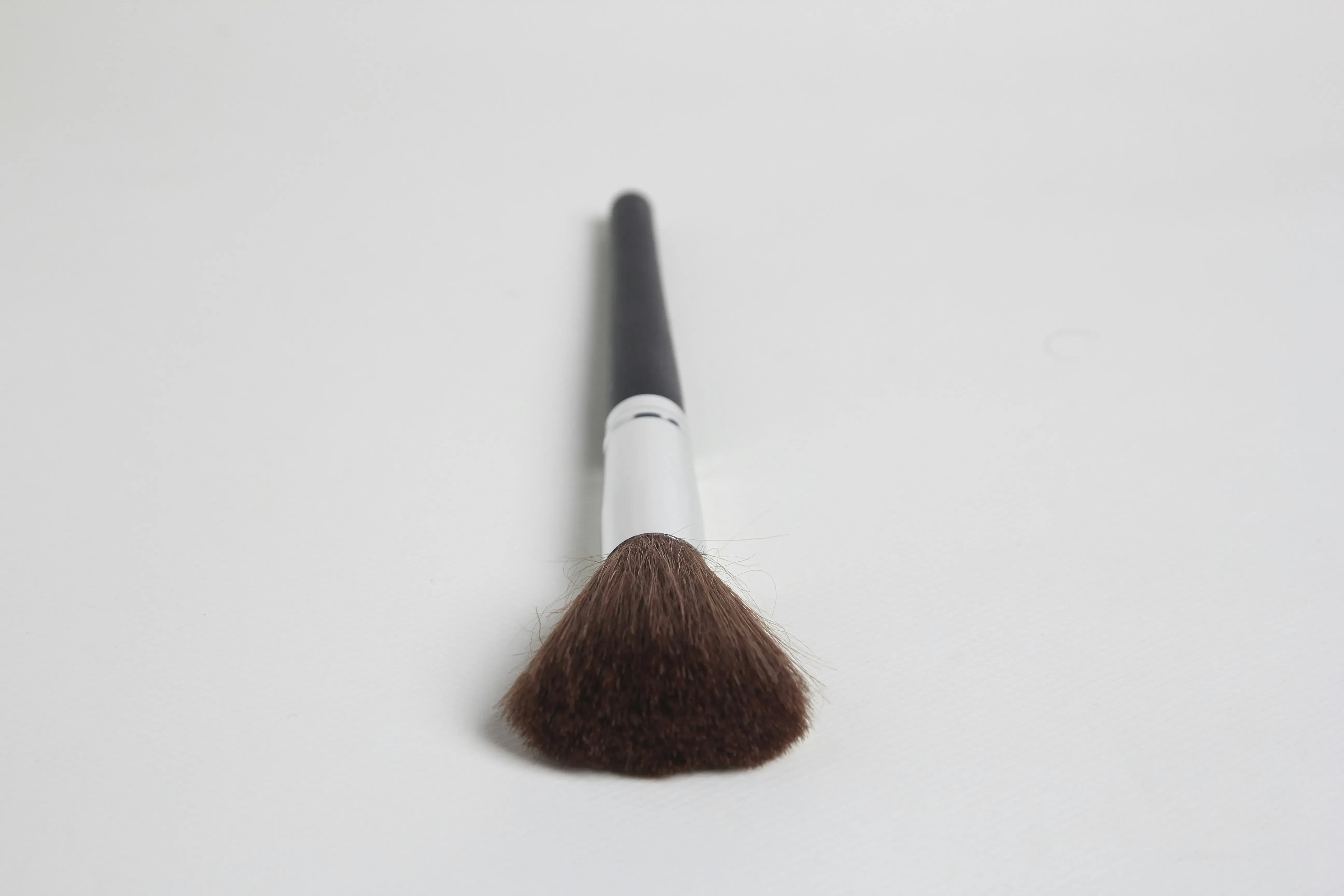 Troubleshooting Your Natural Bristle Makeup Brush: Common Headaches Solved